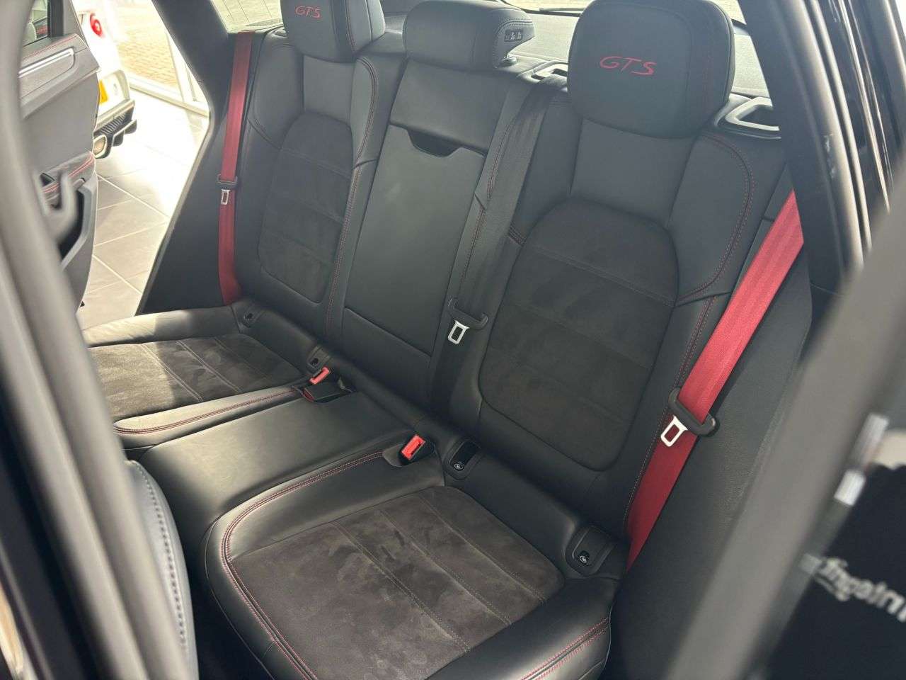 2020 PORSCHE MACAN 2020 PORSCHE MACAN