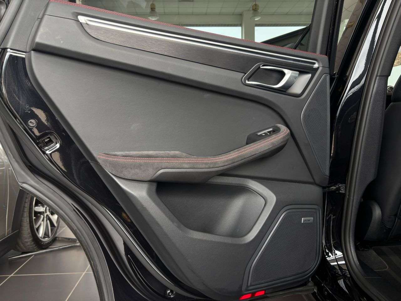 2020 PORSCHE MACAN 2020 PORSCHE MACAN