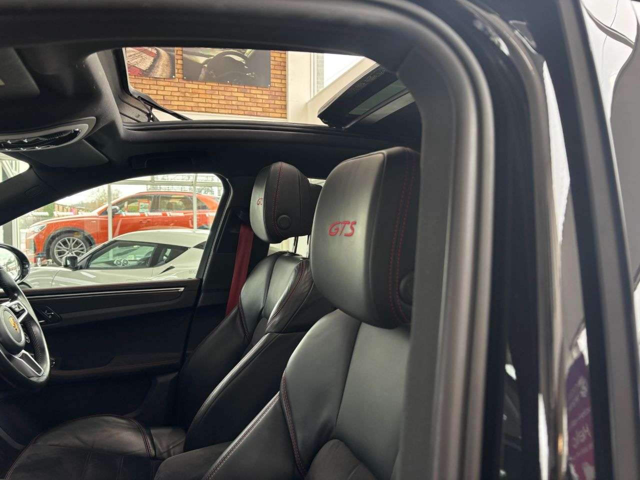 2020 PORSCHE MACAN 2020 PORSCHE MACAN