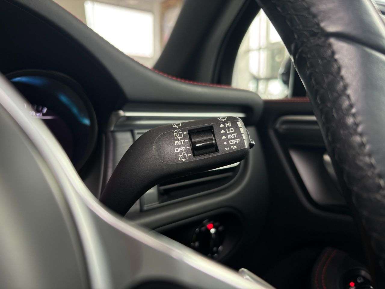 2020 PORSCHE MACAN 2020 PORSCHE MACAN