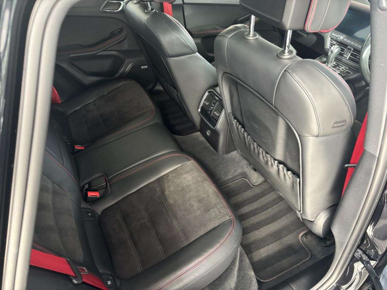 2020 PORSCHE MACAN 2020 PORSCHE MACAN