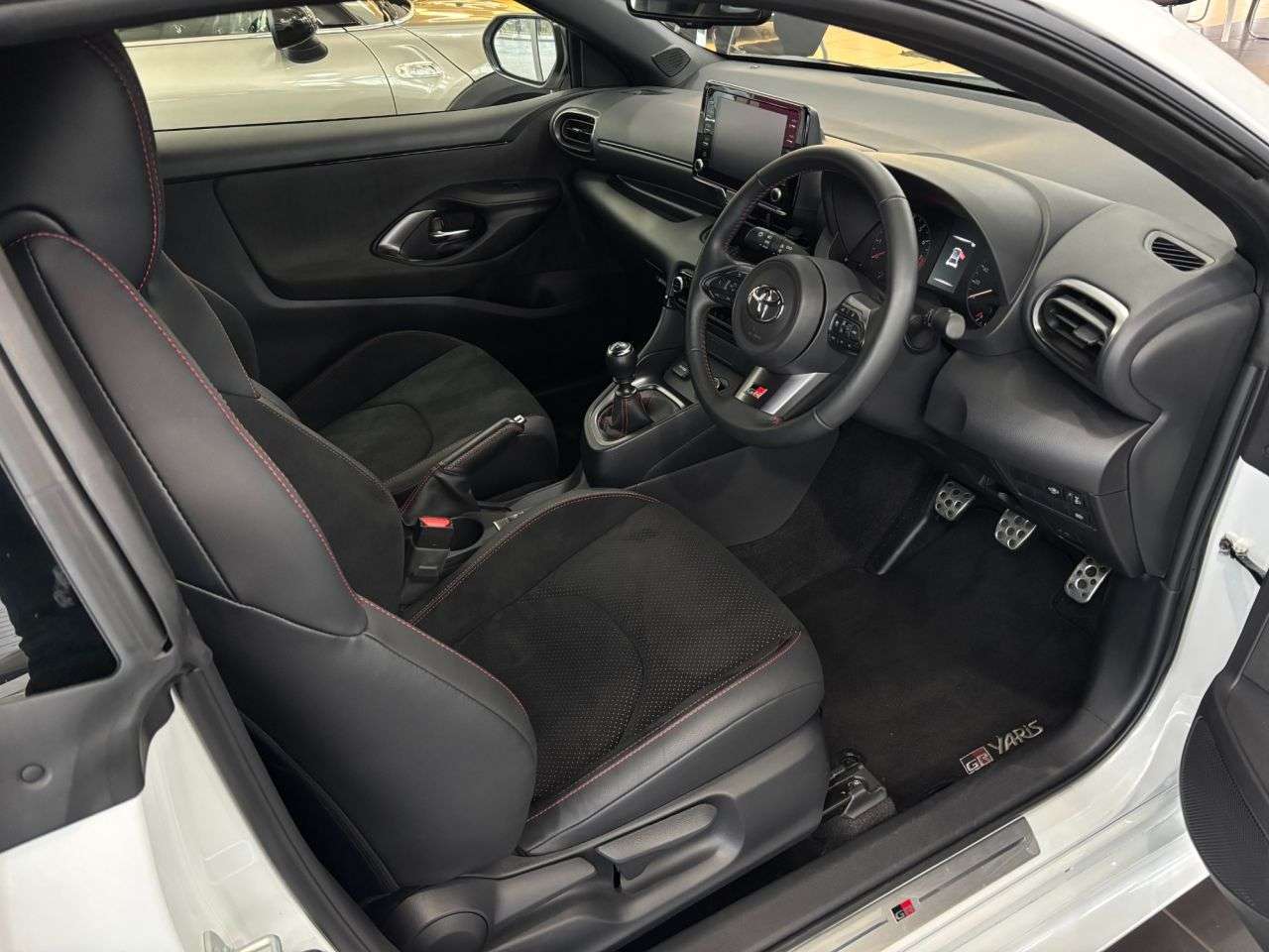 2021 TOYOTA YARIS 2021 TOYOTA YARIS