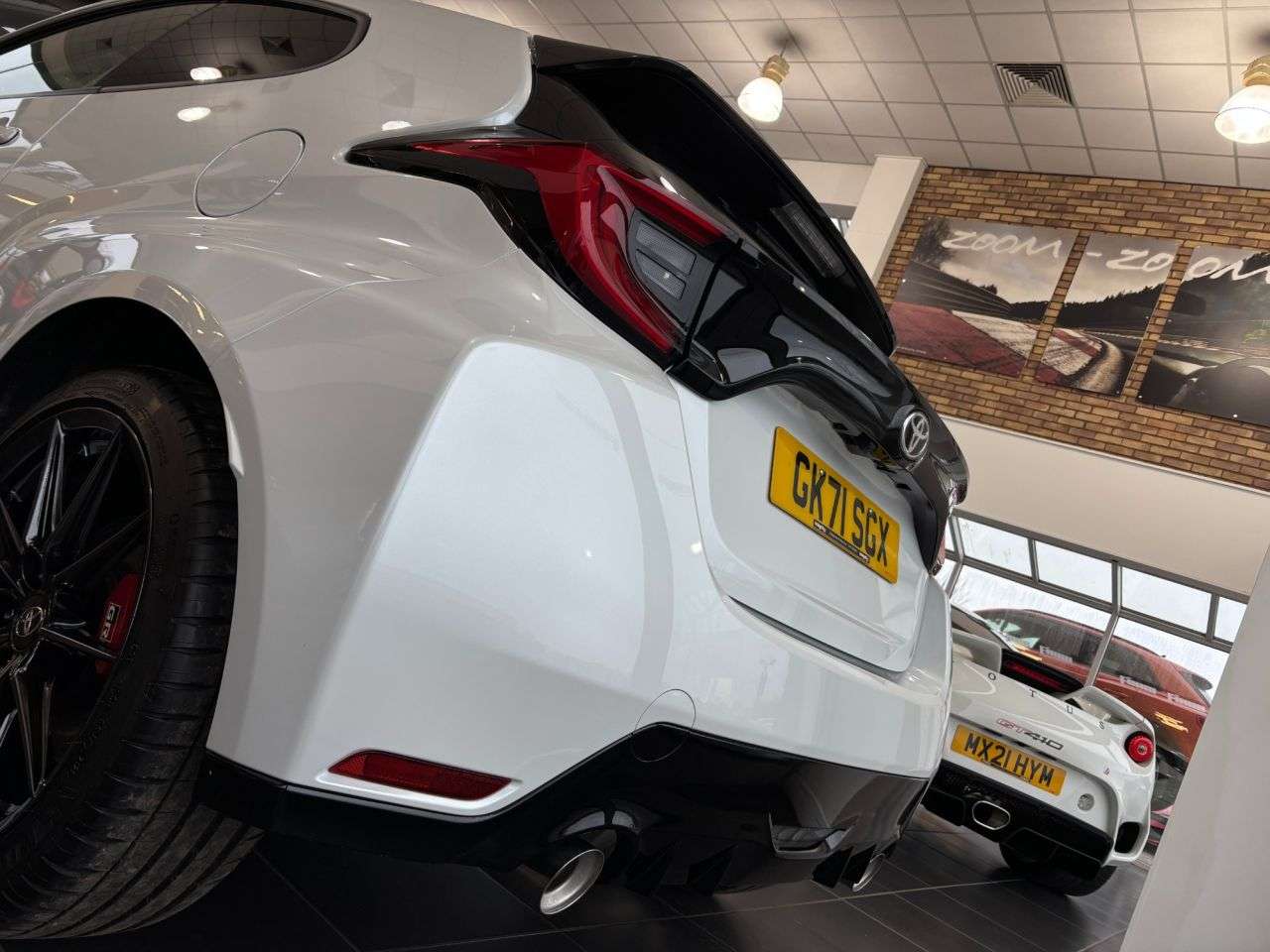 2021 TOYOTA YARIS 2021 TOYOTA YARIS