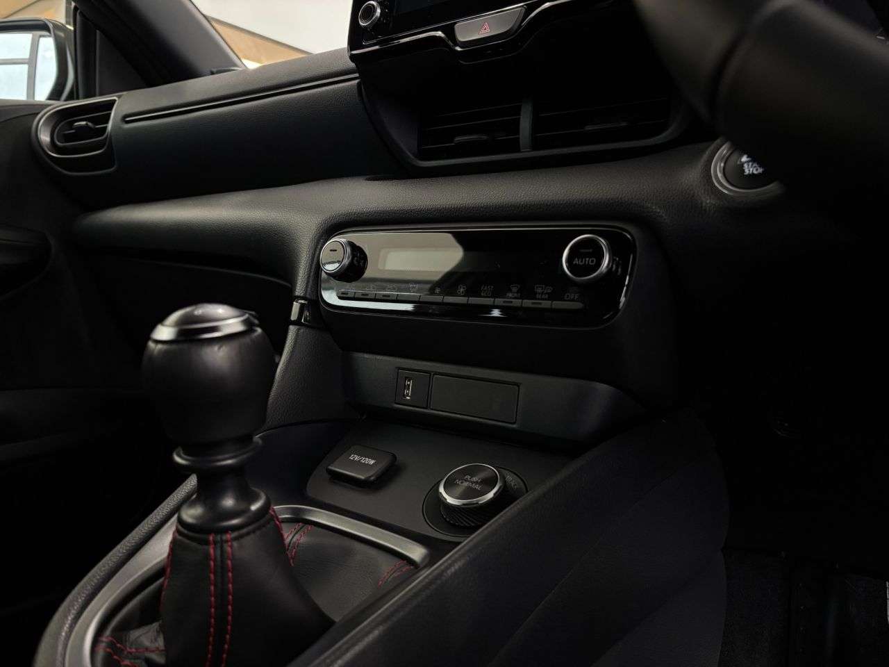 2021 TOYOTA YARIS 2021 TOYOTA YARIS