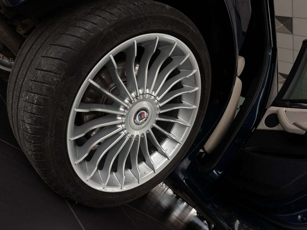 2013 BMW ALPINA XD3 2013 BMW ALPINA XD3