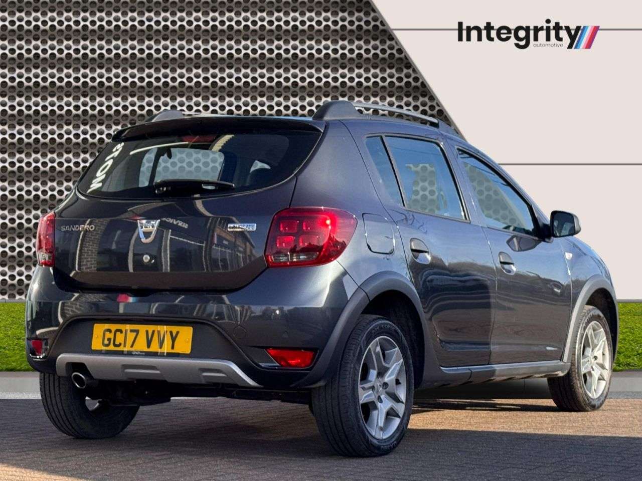 A 2017 DACIA SANDERO STEPWAY 0.9 TCe Laureate Hatchback 5dr Petrol Manual Euro 6 (s/s) (90 ps) Good Serv A 2017 DACIA SANDERO STEPWAY 0.9 TCe Laureate Hatchback 5dr Petrol Manual Euro 6 (s/s) (90 ps) Good Serv