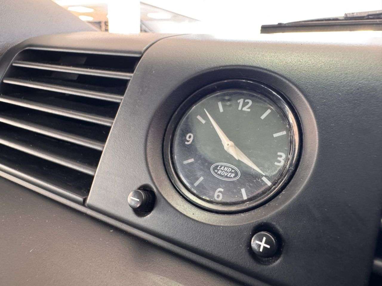 2009 LAND ROVER DEFENDER 2009 LAND ROVER DEFENDER