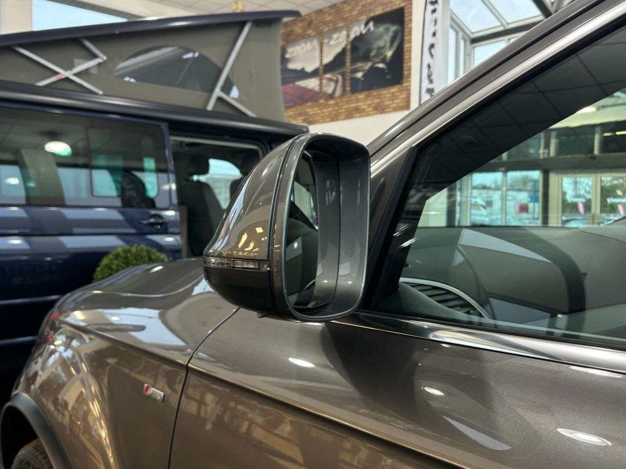 2013 AUDI Q7 2013 AUDI Q7