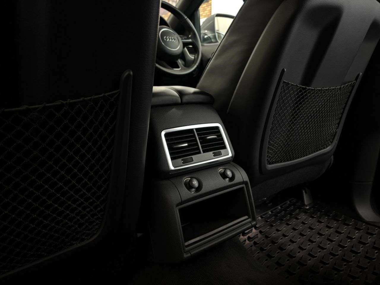 2013 AUDI Q7 2013 AUDI Q7