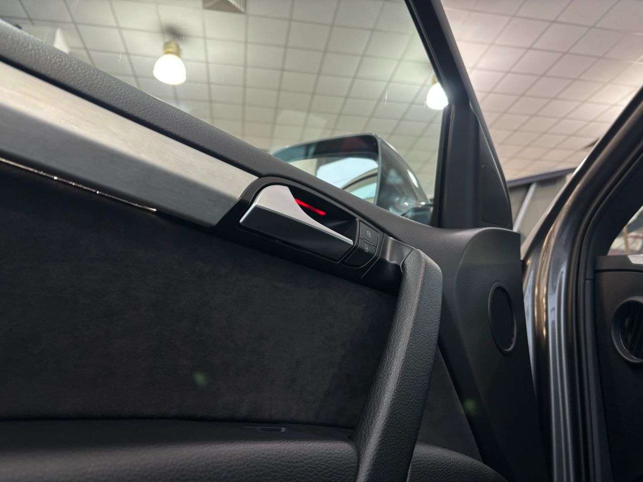 2013 AUDI Q7 2013 AUDI Q7