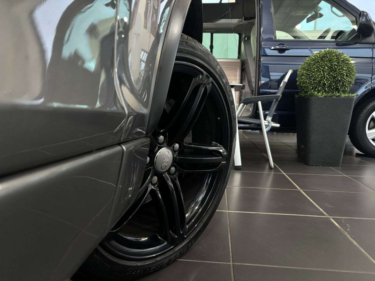 2013 AUDI Q7 2013 AUDI Q7