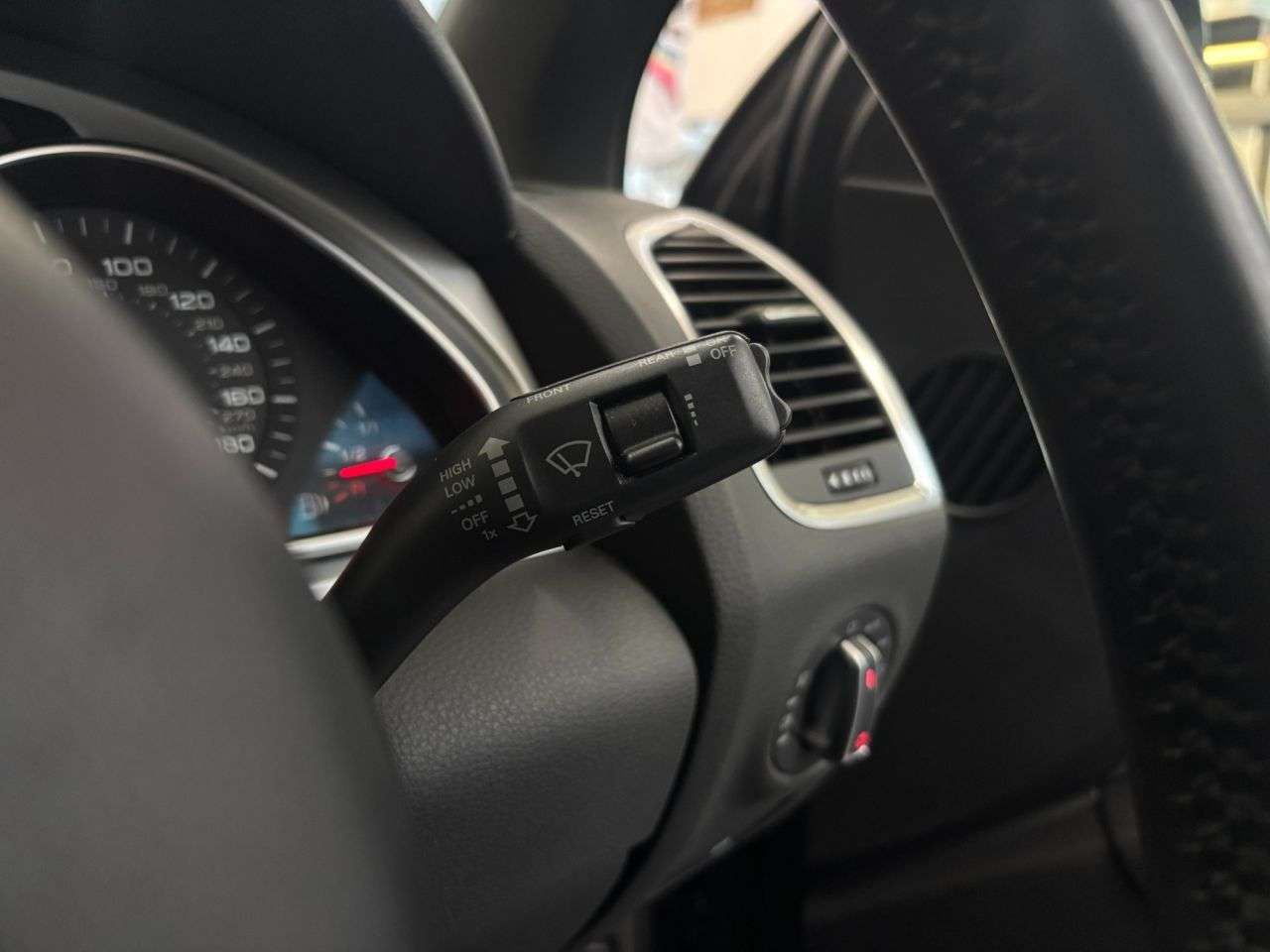 2013 AUDI Q7 2013 AUDI Q7