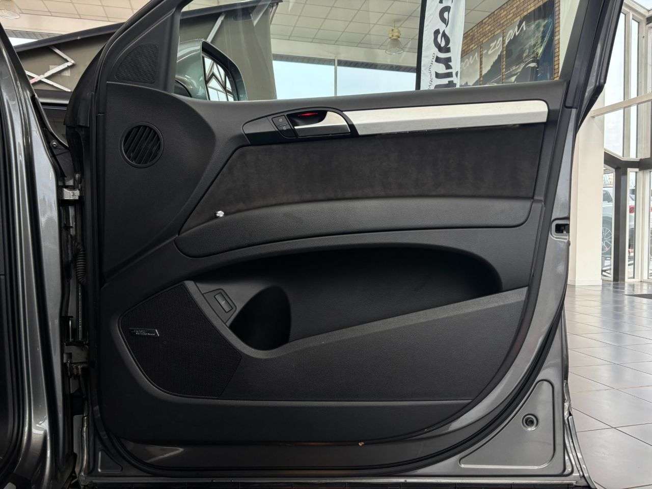 2013 AUDI Q7 2013 AUDI Q7