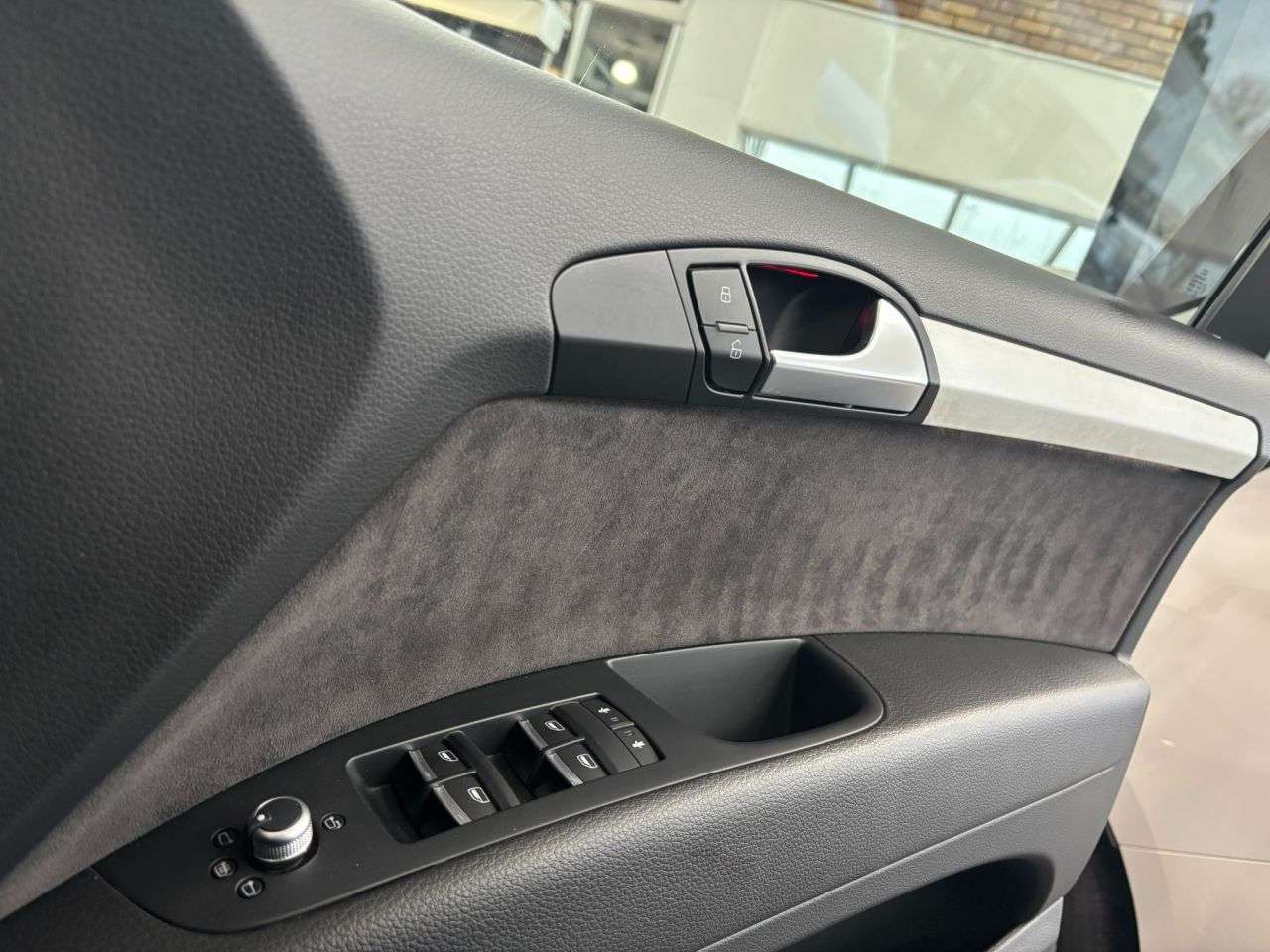 2013 AUDI Q7 2013 AUDI Q7