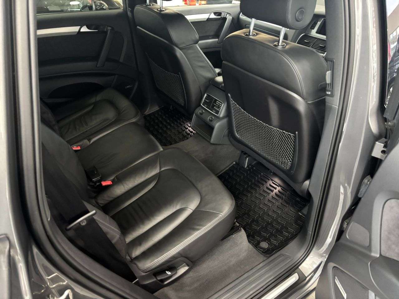 2013 AUDI Q7 2013 AUDI Q7