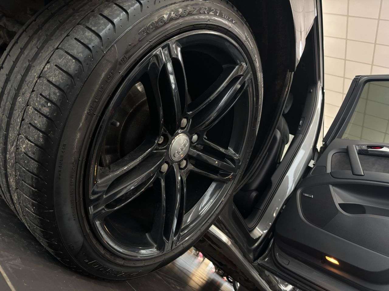 2013 AUDI Q7 2013 AUDI Q7