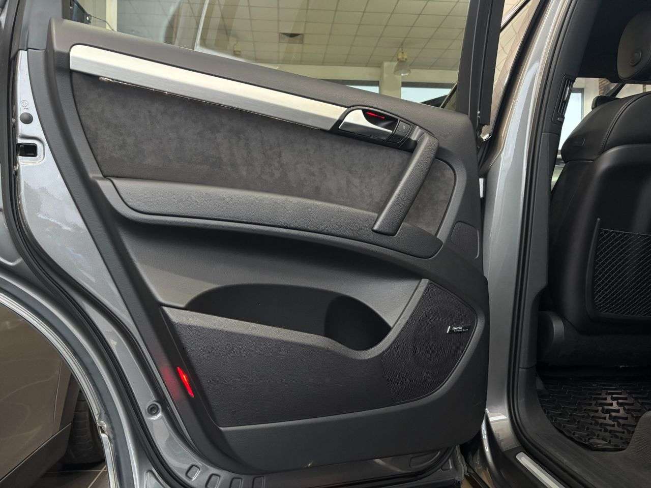 2013 AUDI Q7 2013 AUDI Q7