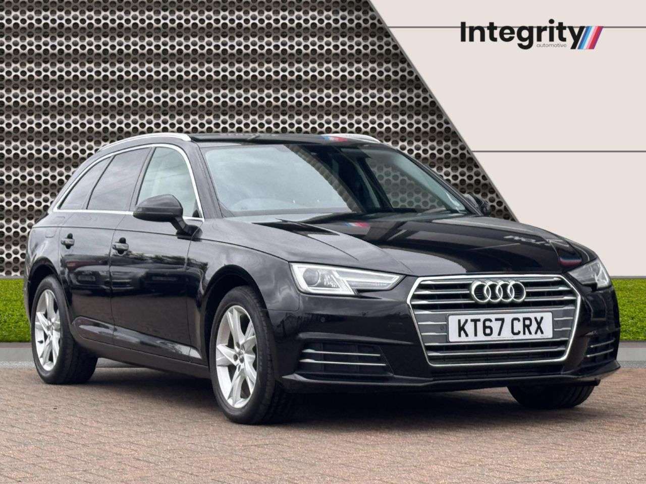 A 2017 AUDI A4 AVANT 2.0 TFSI Sport Estate 5dr Petrol S Tronic Euro 6 (s/s) (190 ps) Smartphone A 2017 AUDI A4 AVANT 2.0 TFSI Sport Estate 5dr Petrol S Tronic Euro 6 (s/s) (190 ps) Smartphone
