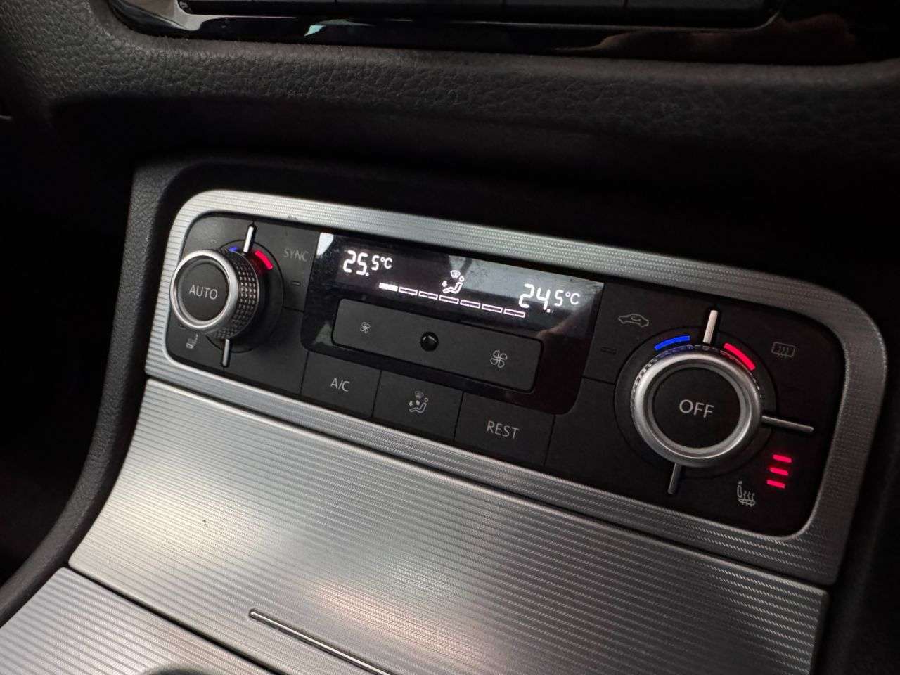 2015 VOLKSWAGEN TOUAREG 2015 VOLKSWAGEN TOUAREG