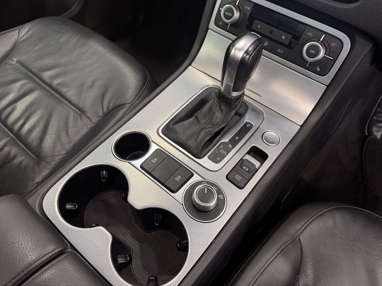 2015 VOLKSWAGEN TOUAREG 2015 VOLKSWAGEN TOUAREG