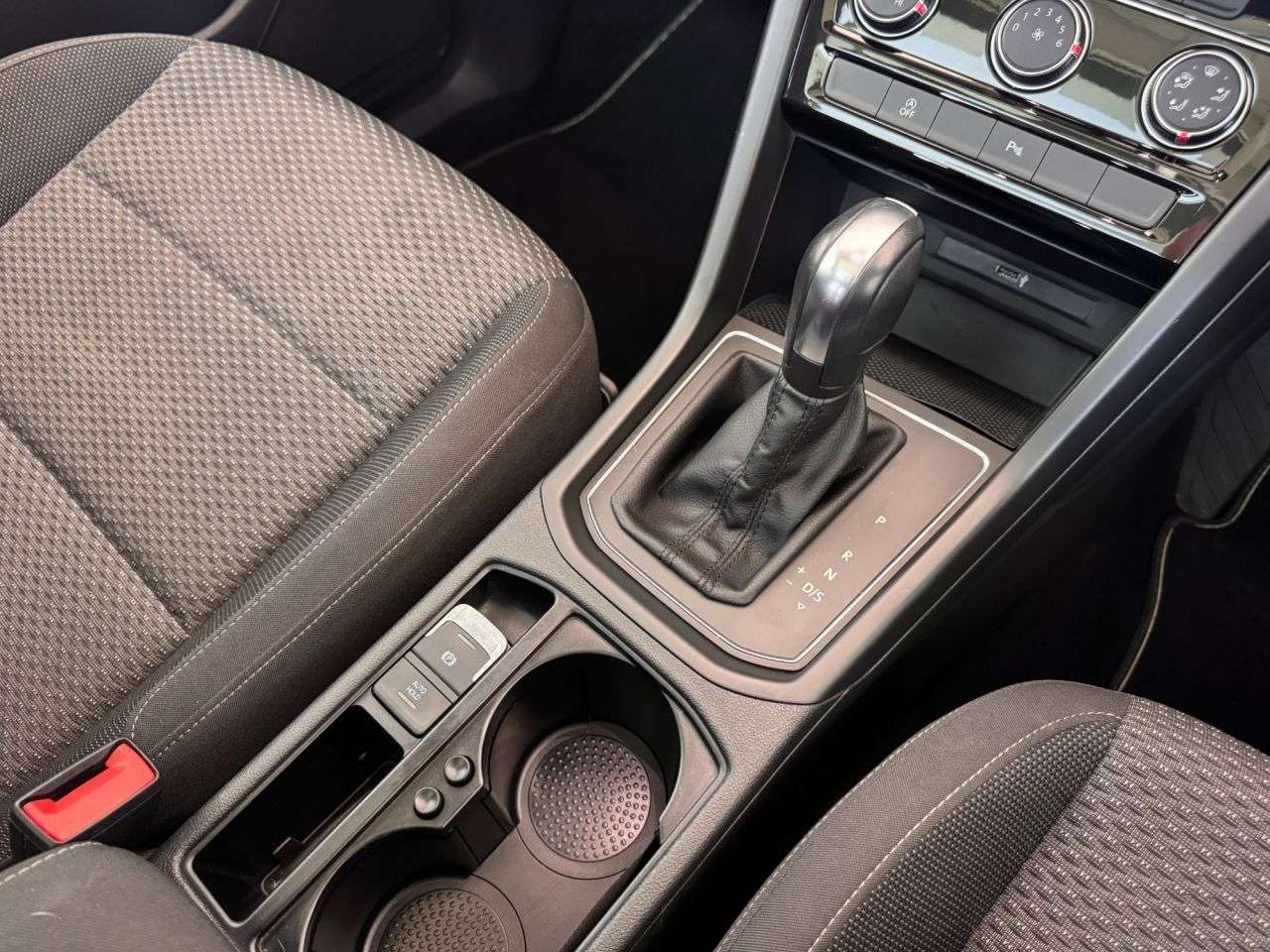 2020 VOLKSWAGEN TOURAN 2020 VOLKSWAGEN TOURAN
