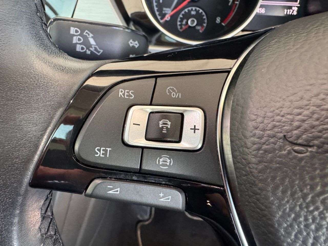 2020 VOLKSWAGEN TOURAN 2020 VOLKSWAGEN TOURAN