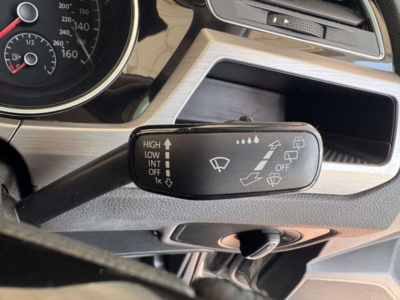 2020 VOLKSWAGEN TOURAN 2020 VOLKSWAGEN TOURAN