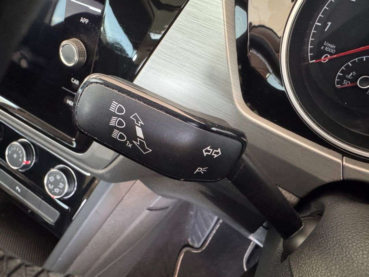 2020 VOLKSWAGEN TOURAN 2020 VOLKSWAGEN TOURAN