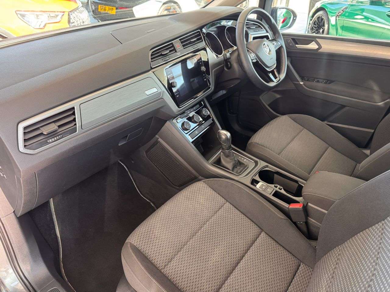 2020 VOLKSWAGEN TOURAN 2020 VOLKSWAGEN TOURAN