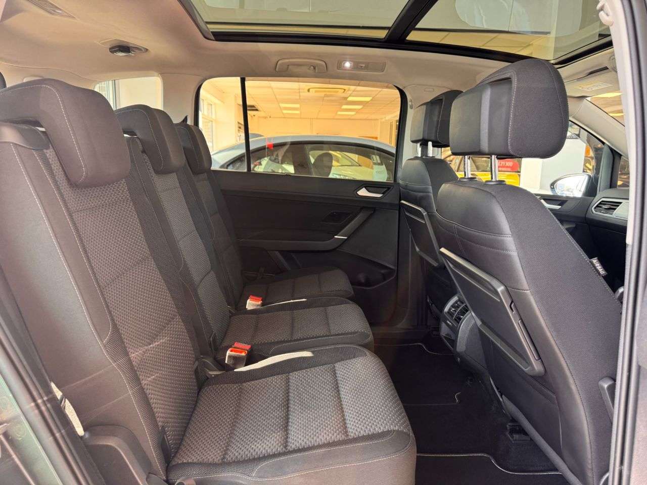 2020 VOLKSWAGEN TOURAN 2020 VOLKSWAGEN TOURAN