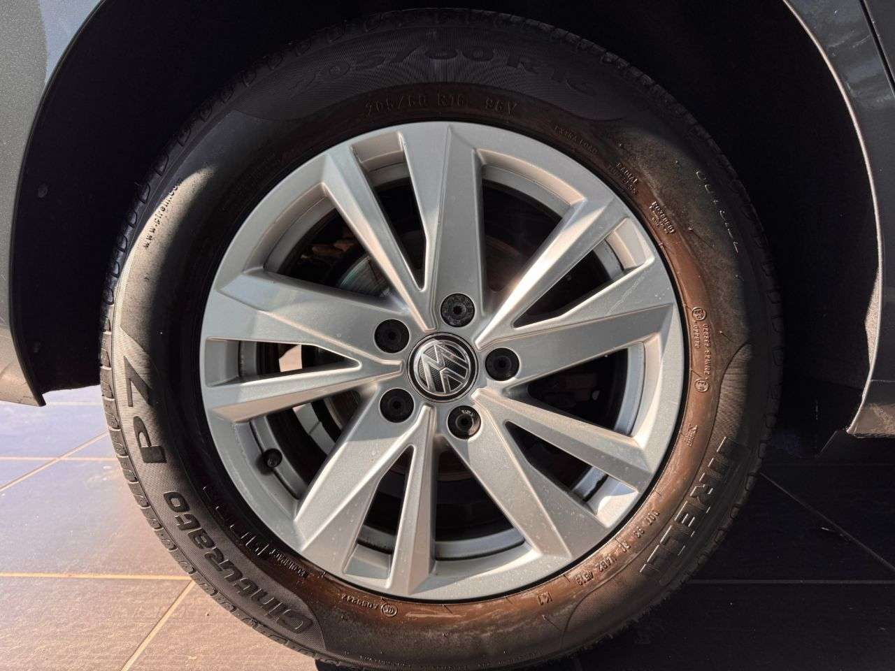 2020 VOLKSWAGEN TOURAN 2020 VOLKSWAGEN TOURAN