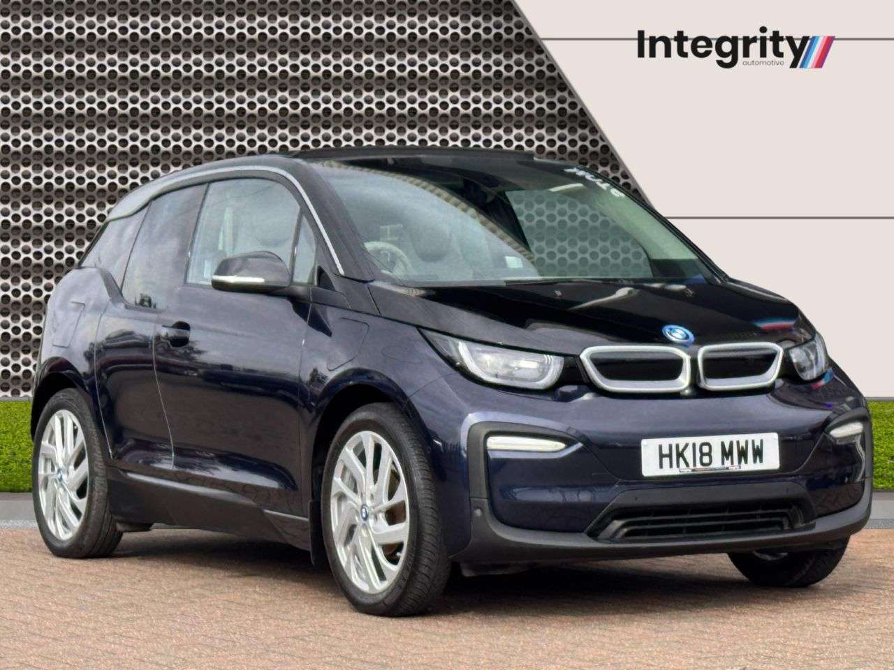 A 2018 BMW I3 33kWh Hatchback 5dr Petrol Plug-in Hybrid Auto Euro 6 (s/s) (Range Extender A 2018 BMW I3 33kWh Hatchback 5dr Petrol Plug-in Hybrid Auto Euro 6 (s/s) (Range Extender