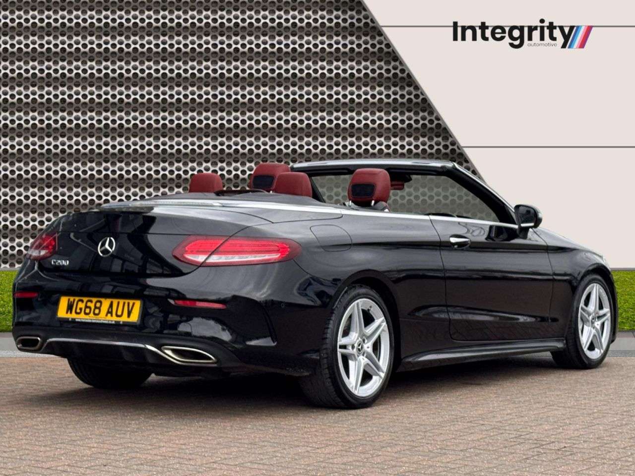 A 2018 MERCEDES-BENZ C-CLASS 1.5 C200 MHEV AMG Line (Premium Plus) Cabriolet 2dr Petrol G-Tronic+ Euro 6 A 2018 MERCEDES-BENZ C-CLASS 1.5 C200 MHEV AMG Line (Premium Plus) Cabriolet 2dr Petrol G-Tronic+ Euro 6