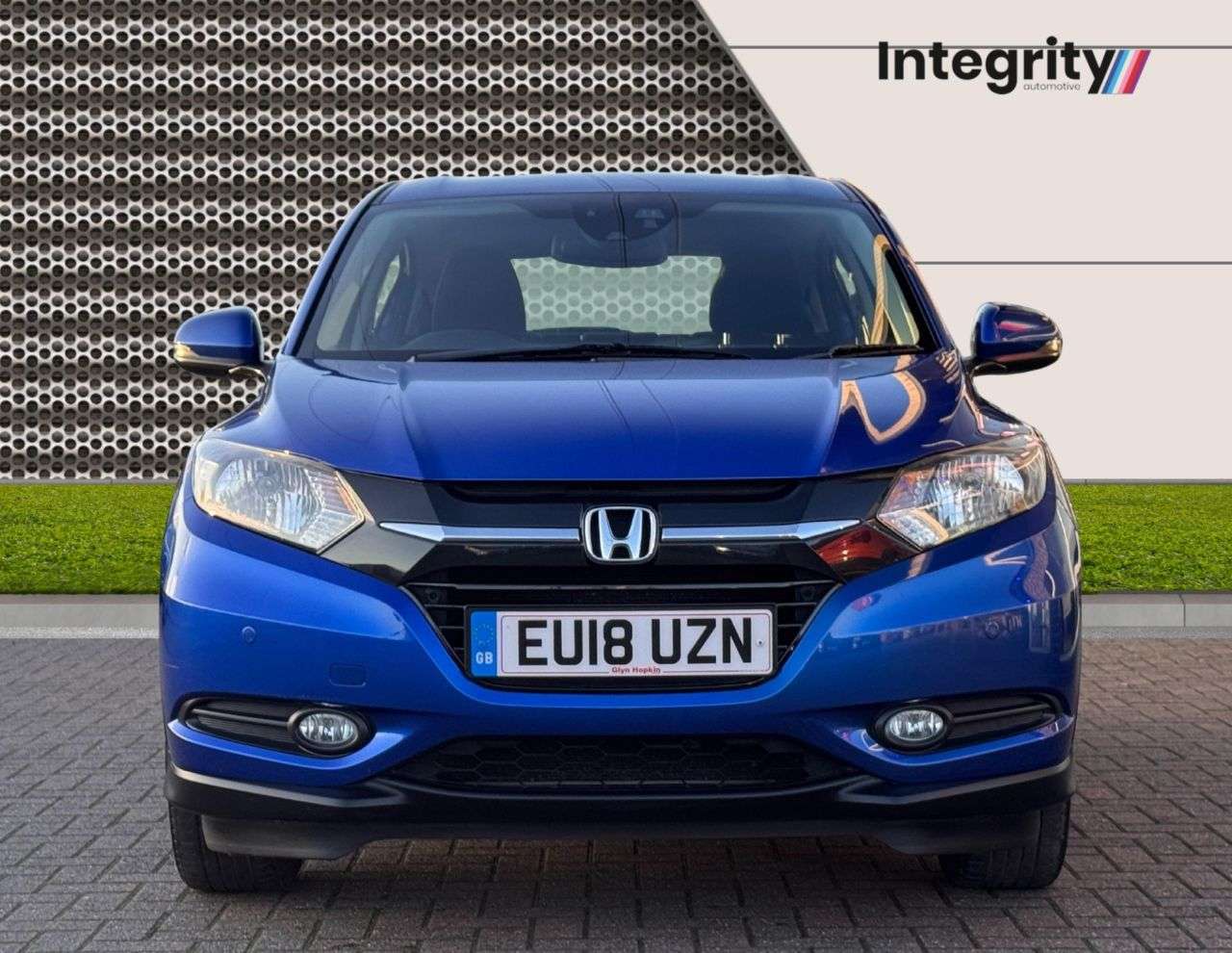 A 2018 HONDA HR-V 1.5 i-VTEC SE SUV 5dr Petrol Manual Euro 6 (s/s) (130 ps) Front & Rear Sens A 2018 HONDA HR-V 1.5 i-VTEC SE SUV 5dr Petrol Manual Euro 6 (s/s) (130 ps) Front & Rear Sens