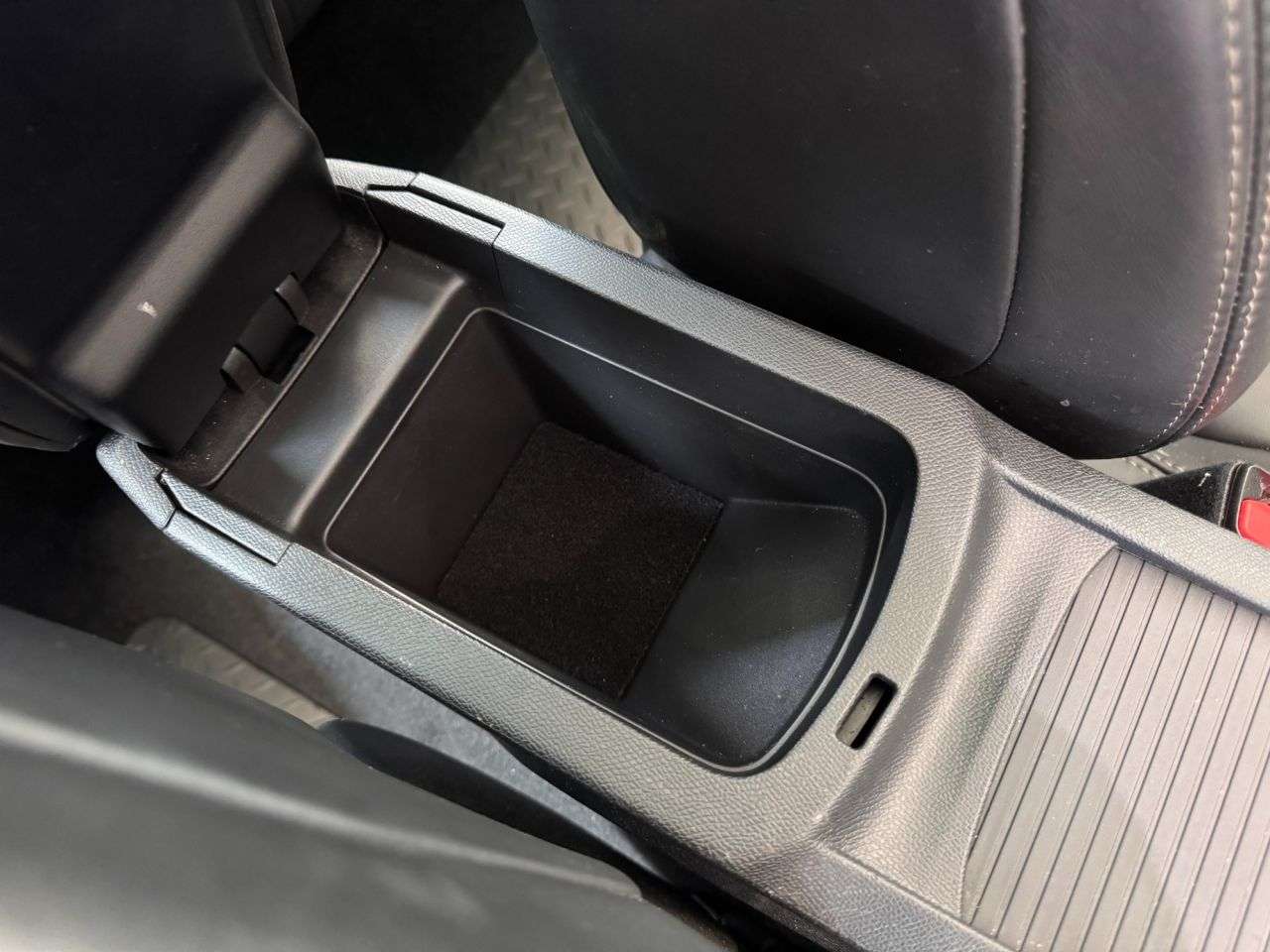 2017 PEUGEOT 308 SW 2017 PEUGEOT 308 SW
