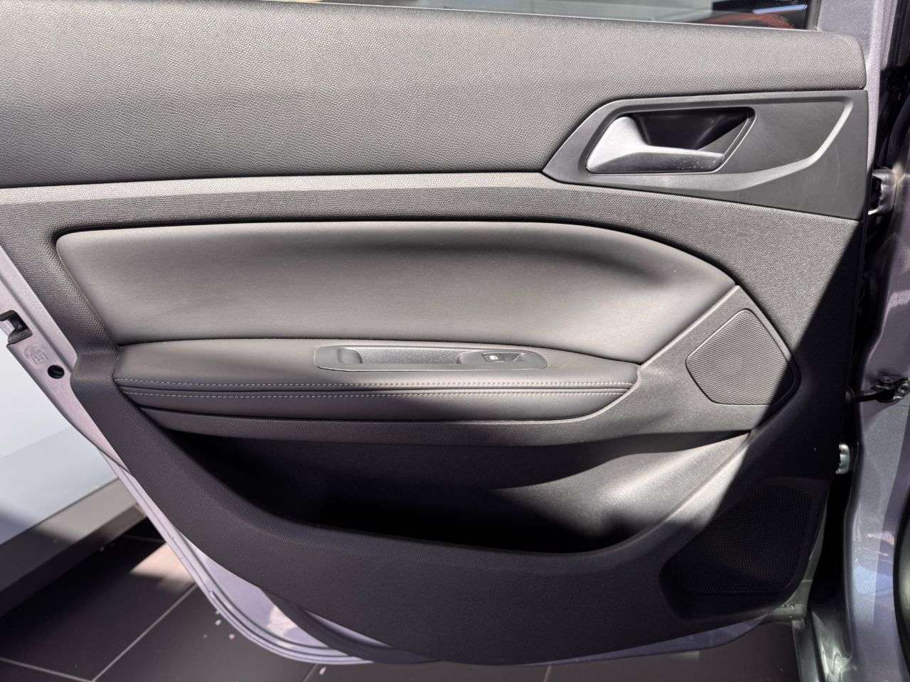 2017 PEUGEOT 308 SW 2017 PEUGEOT 308 SW