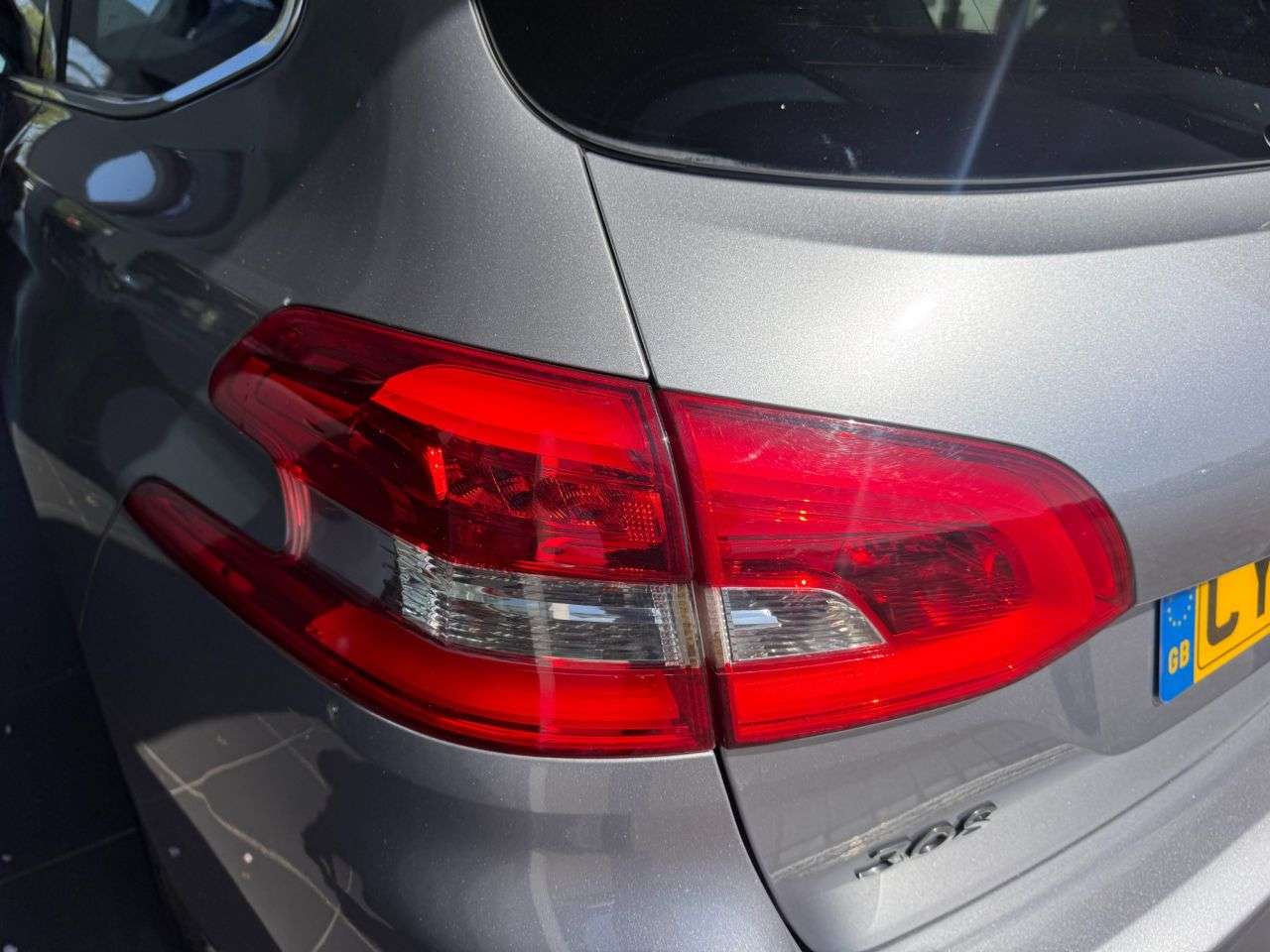 2017 PEUGEOT 308 SW 2017 PEUGEOT 308 SW