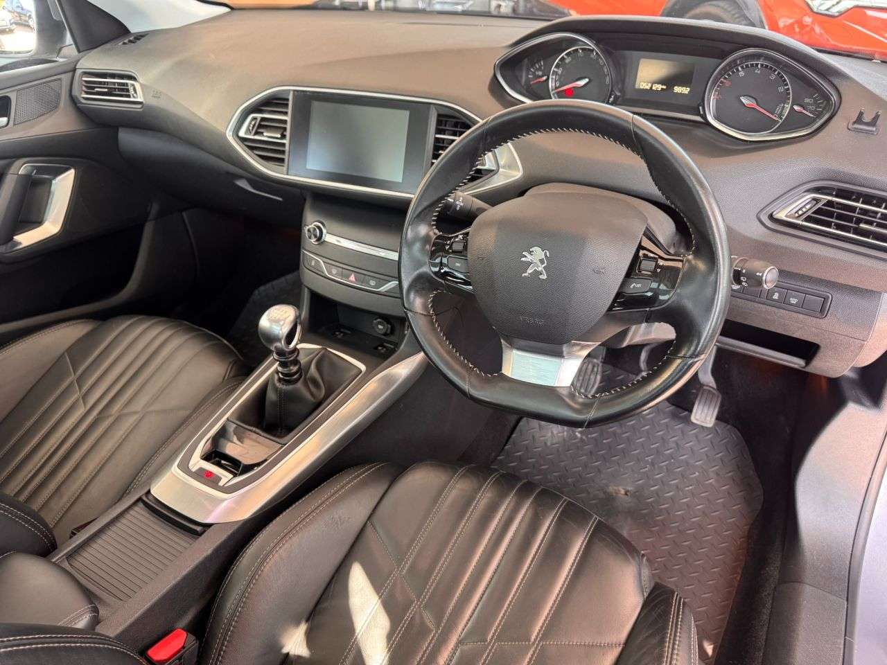 2017 PEUGEOT 308 SW 2017 PEUGEOT 308 SW