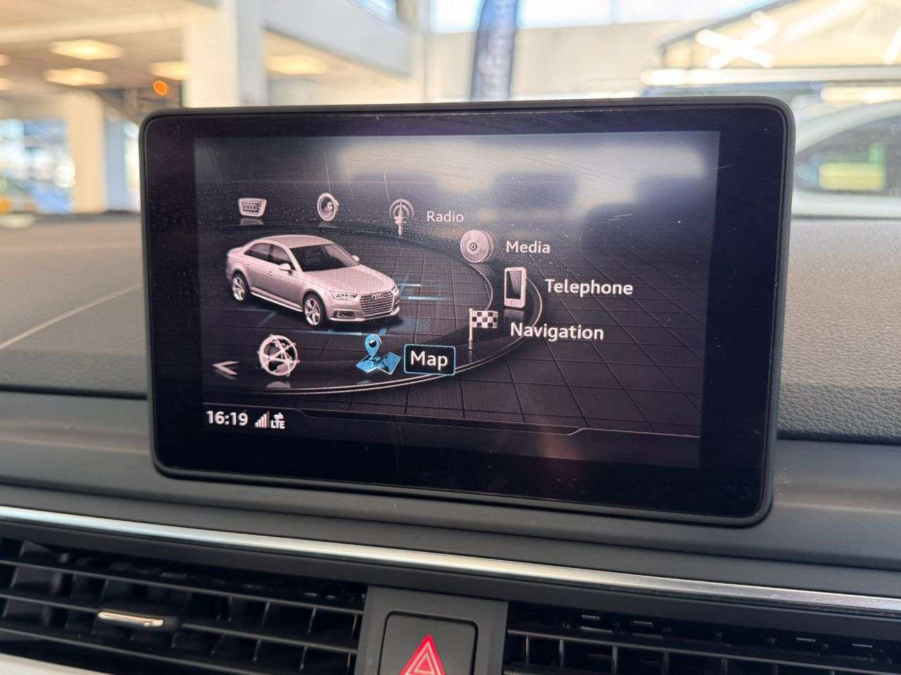 2017 AUDI A4 2017 AUDI A4