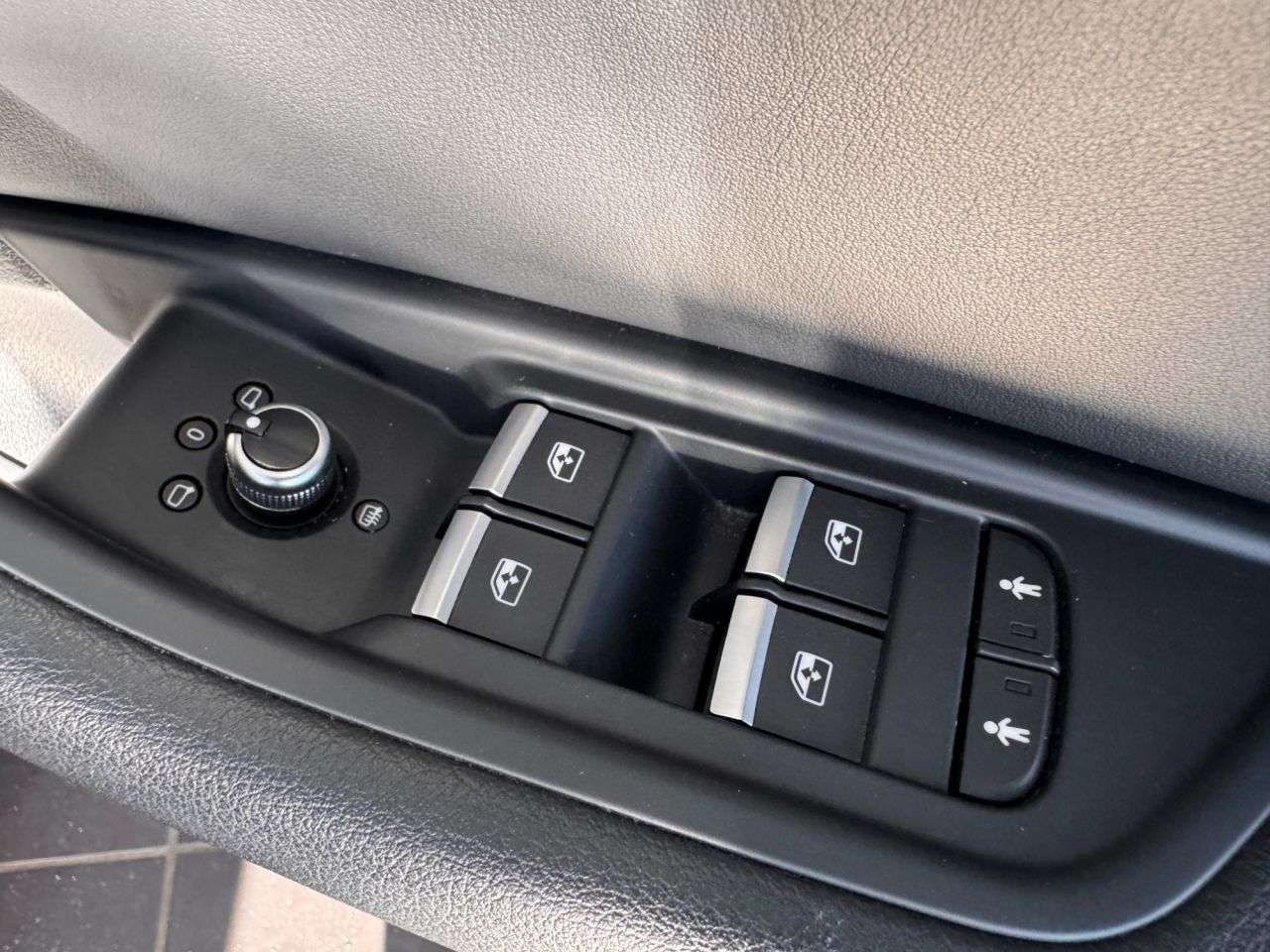 2017 AUDI A4 2017 AUDI A4