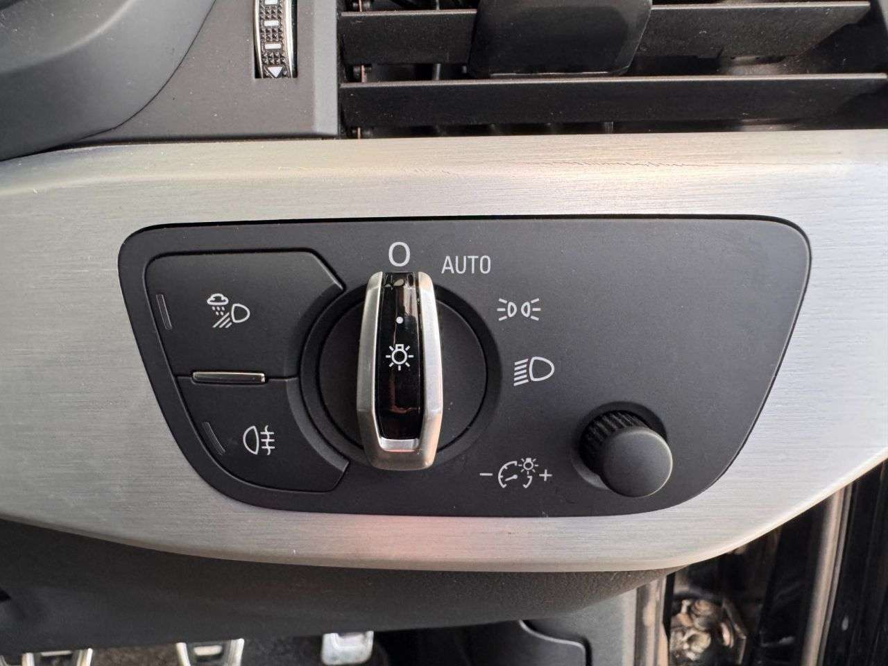 2017 AUDI A4 2017 AUDI A4