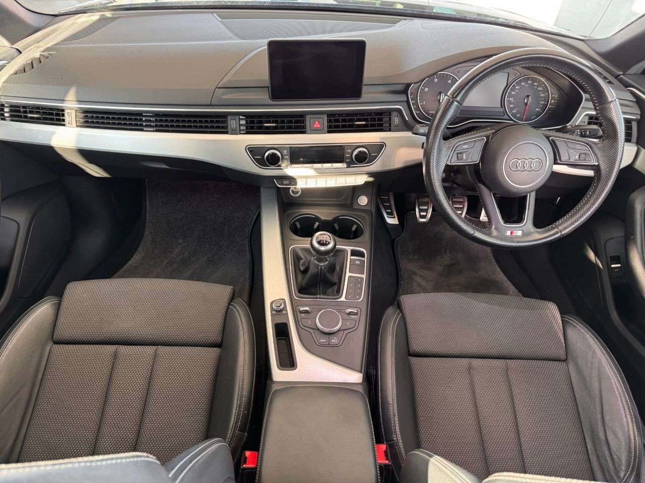 2017 AUDI A4 2017 AUDI A4