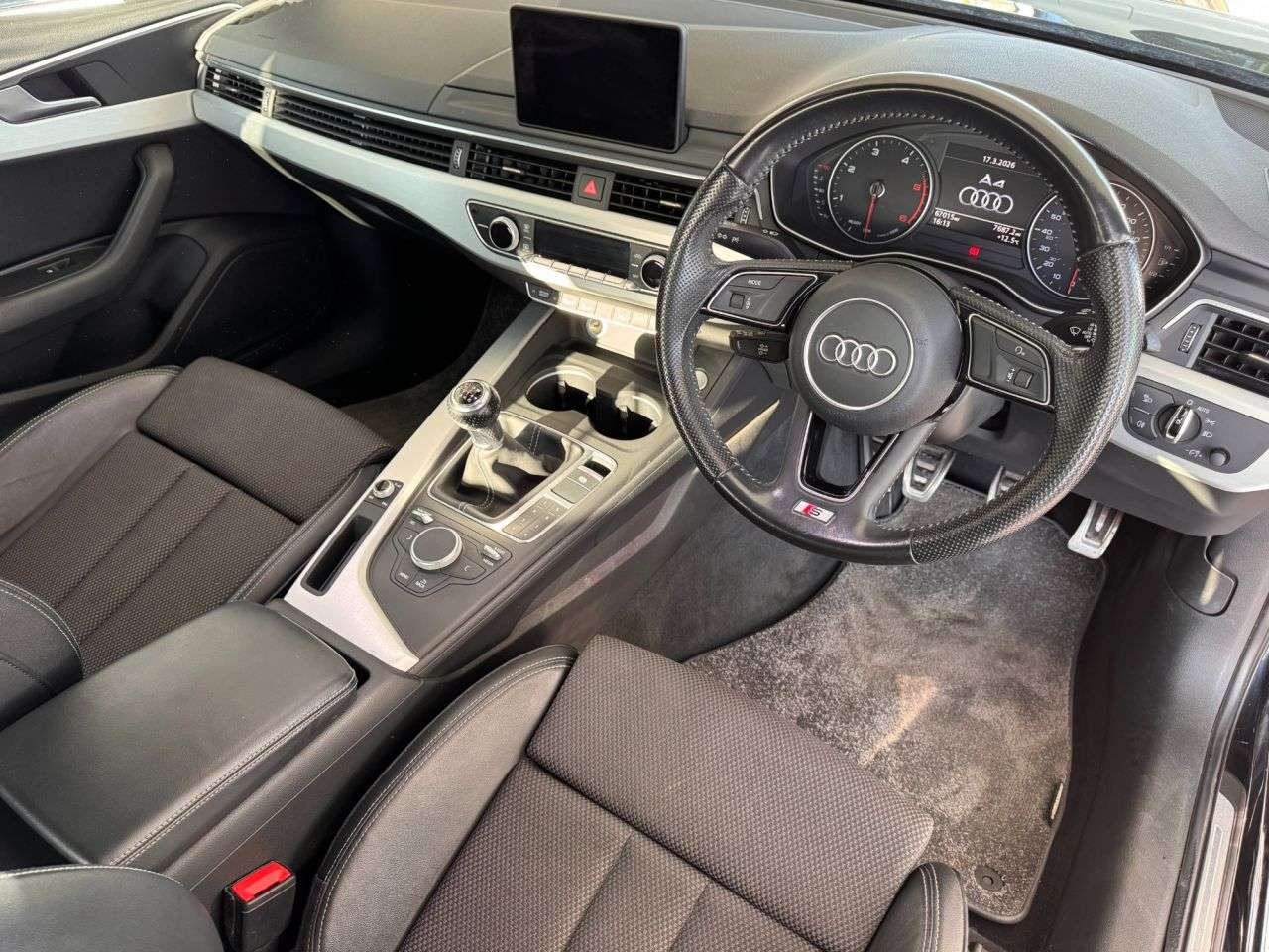 2017 AUDI A4 2017 AUDI A4