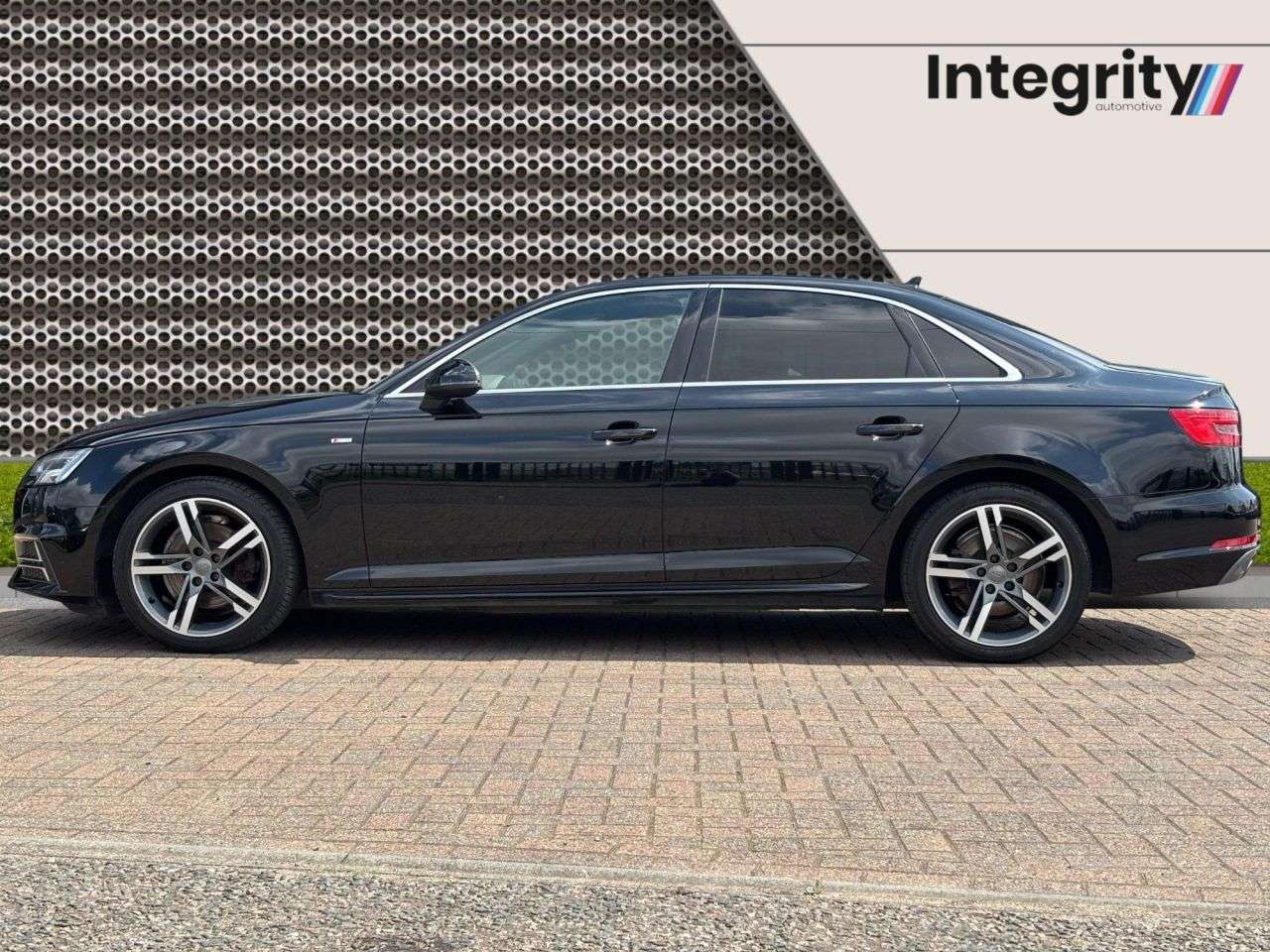 2017 AUDI A4 2017 AUDI A4