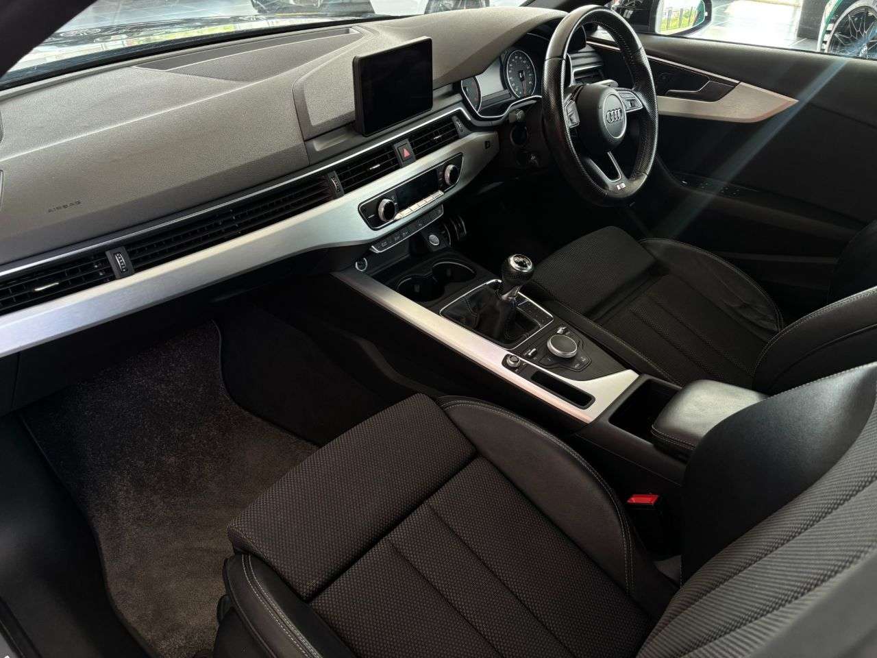2017 AUDI A4 2017 AUDI A4