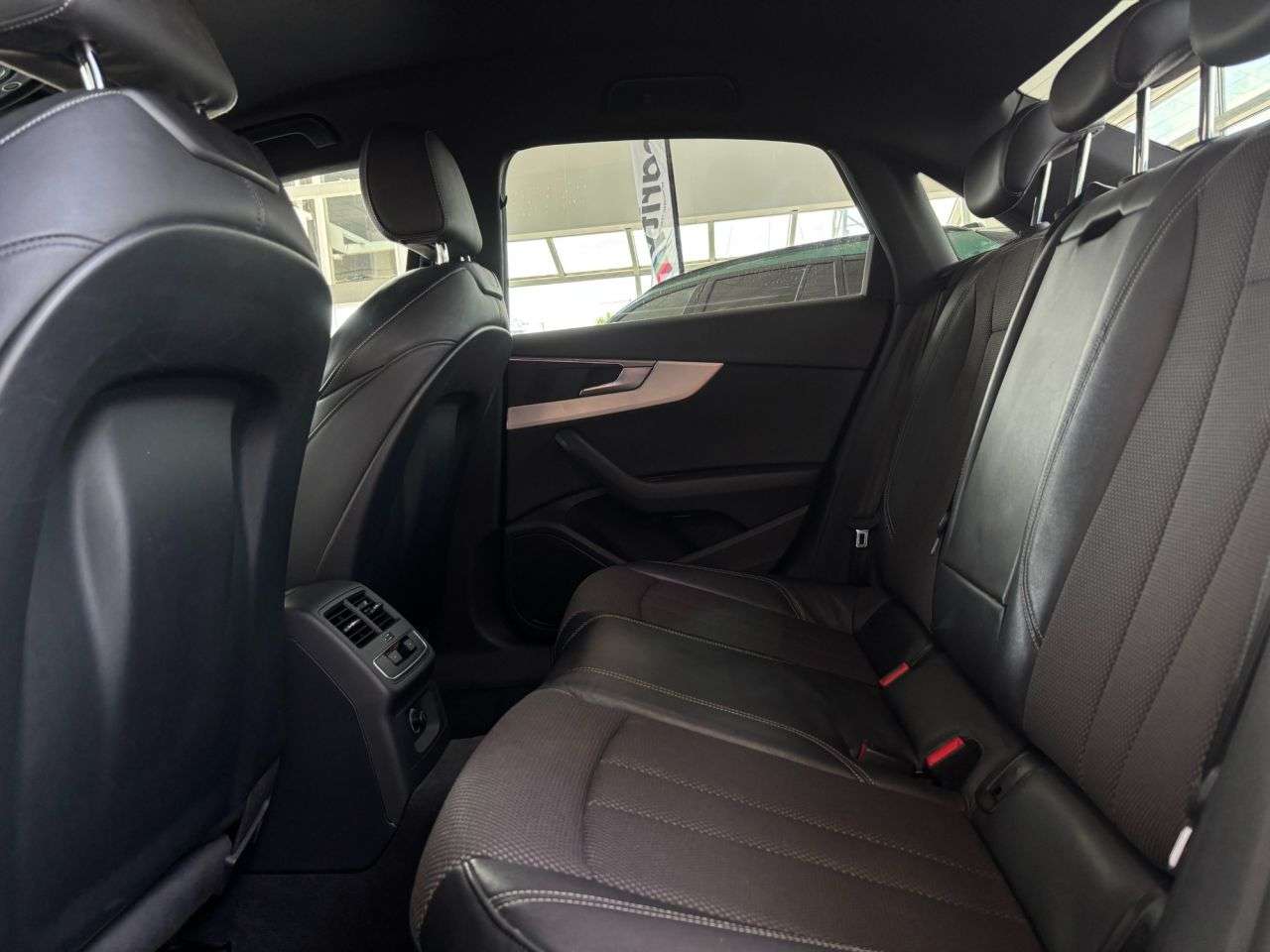 2017 AUDI A4 2017 AUDI A4