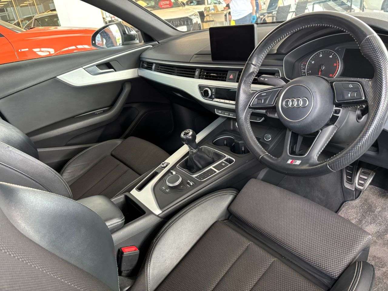 2017 AUDI A4 2017 AUDI A4