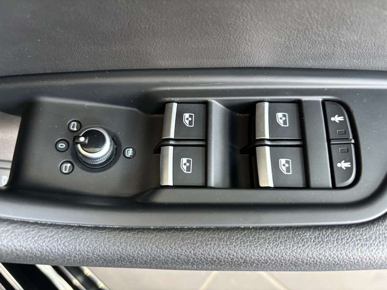 2017 AUDI A4 2017 AUDI A4