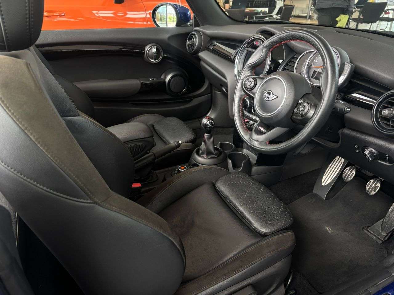 2020 MINI CONVERTIBLE 2020 MINI CONVERTIBLE