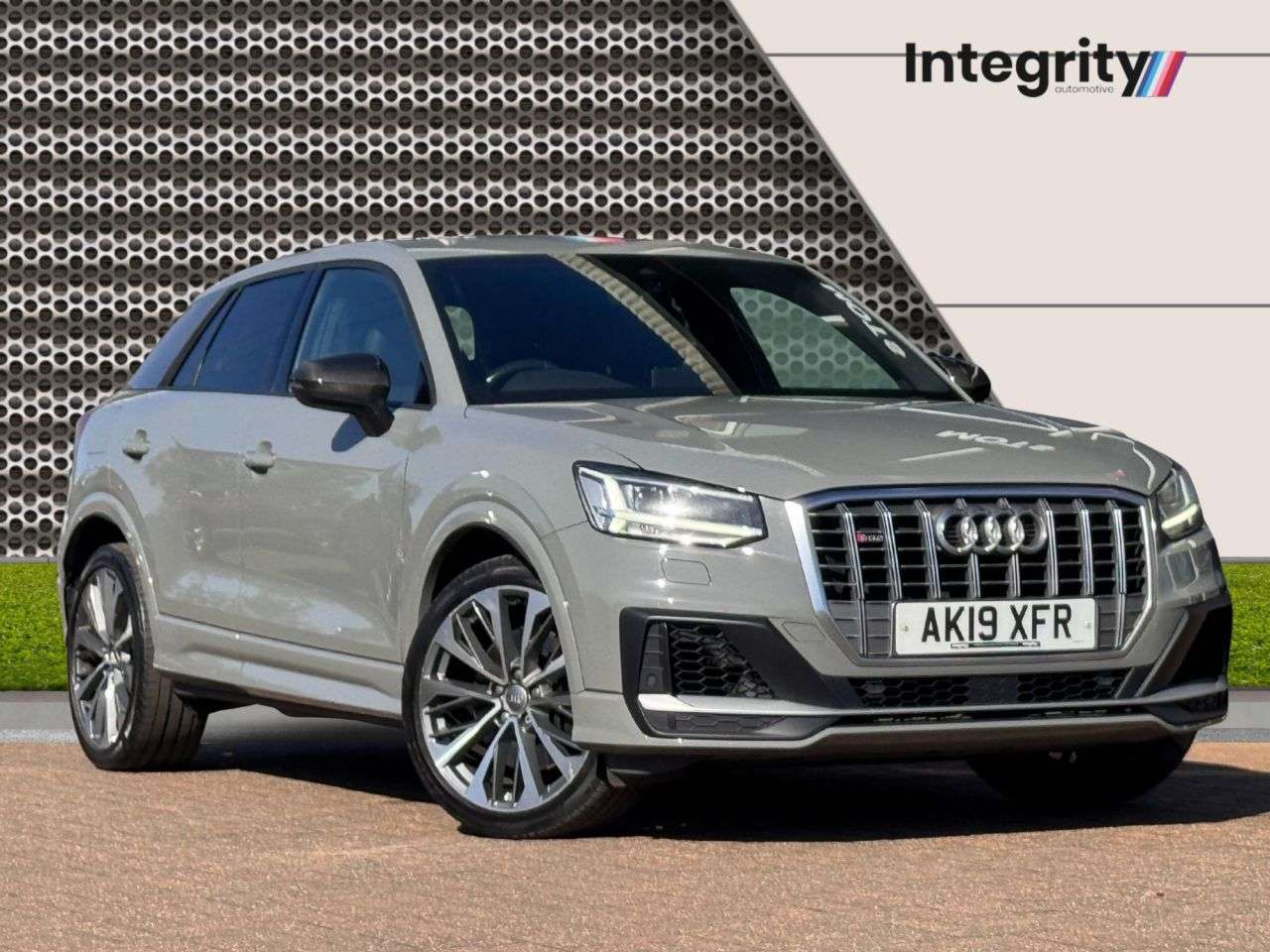 A 2019 AUDI SQ2 2.0 TFSI SUV 5dr Petrol S Tronic quattro Euro 6 (s/s) (300 ps) Carbon Pack A 2019 AUDI SQ2 2.0 TFSI SUV 5dr Petrol S Tronic quattro Euro 6 (s/s) (300 ps) Carbon Pack